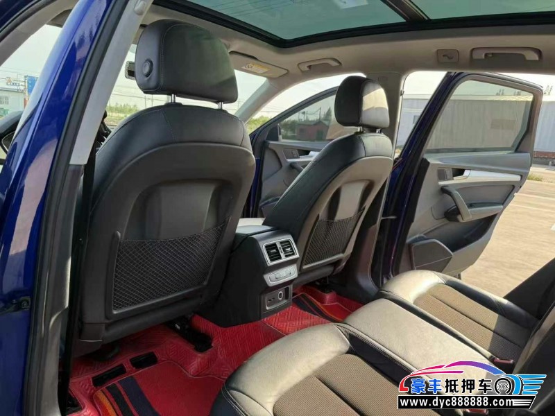18年奥迪Q5轿车抵押车出售