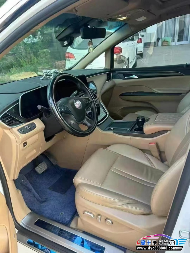 20年别克GL8轿车抵押车出售