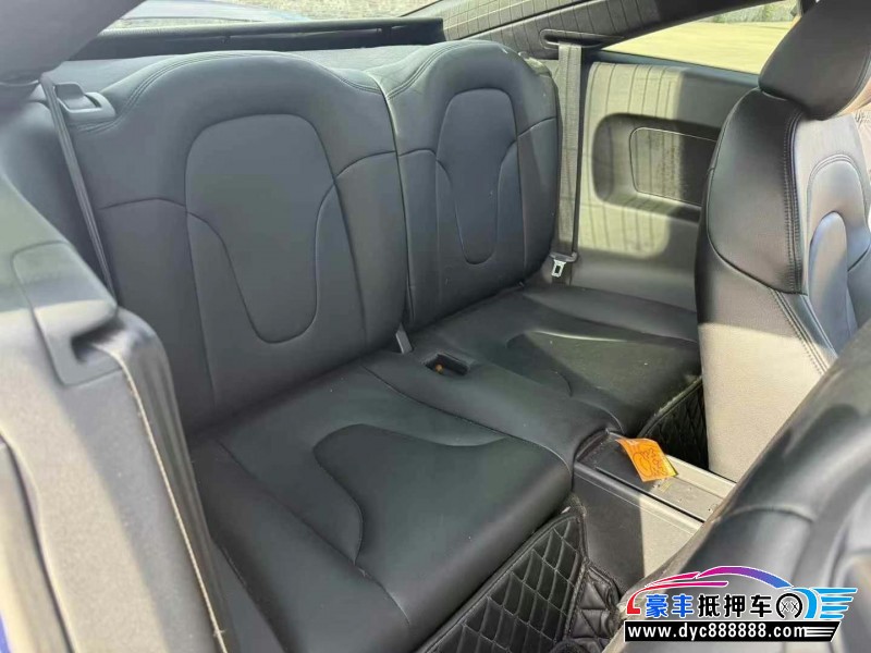 11年奥迪TT轿车抵押车出售