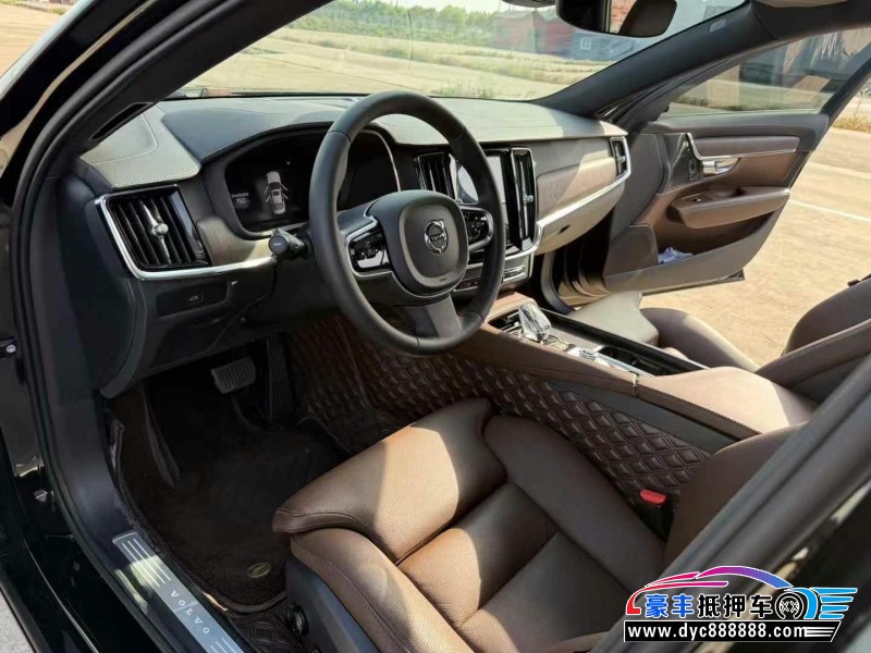 24年沃尔沃S90轿车抵押车出售