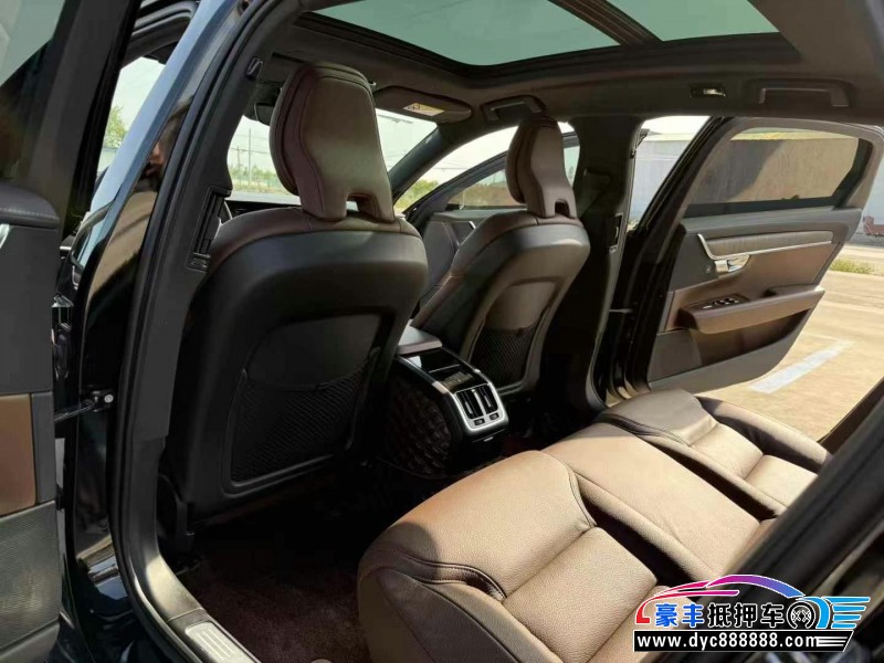 24年沃尔沃S90轿车抵押车出售