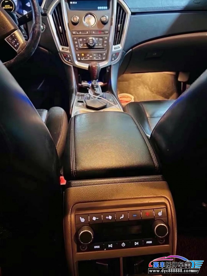 11年凯迪拉克SRX轿车抵押车出售