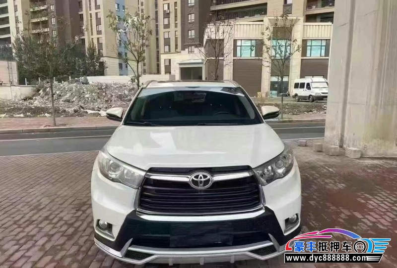 17年丰田汉兰达轿车抵押车出售