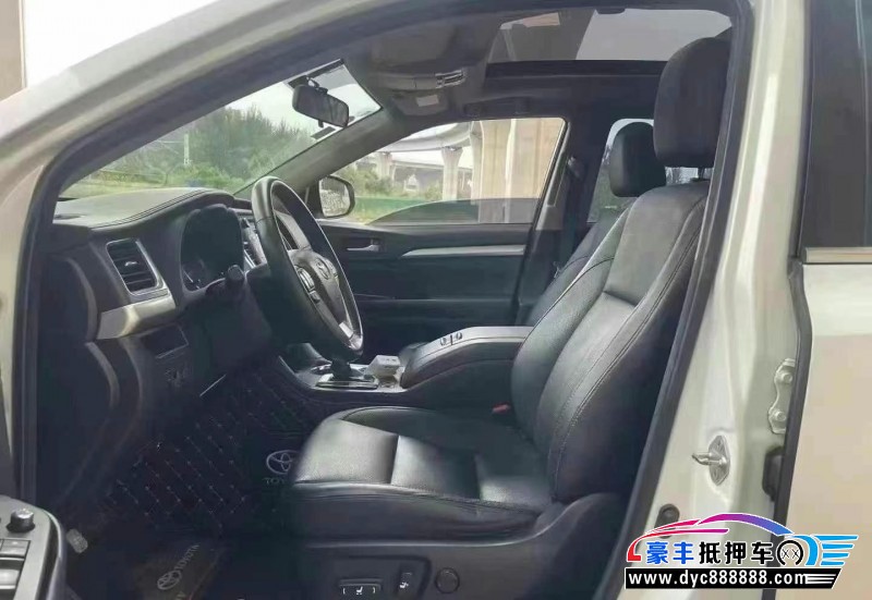 17年丰田汉兰达轿车抵押车出售