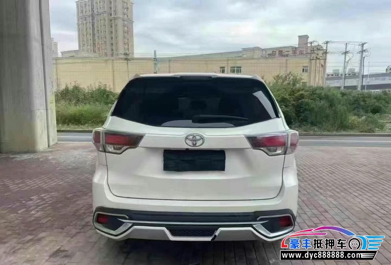 17年丰田汉兰达轿车抵押车出售