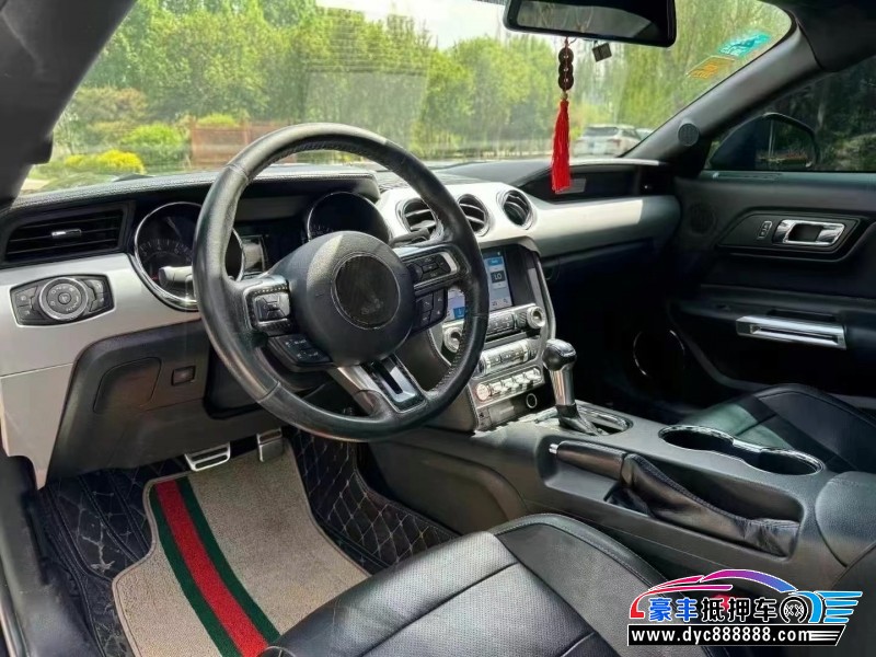 17年福特野马轿车抵押车出售