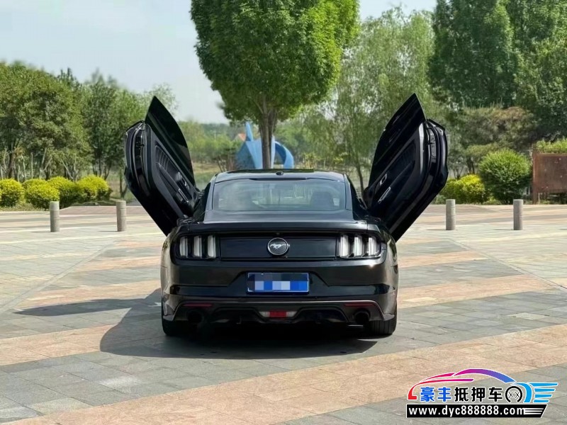 17年福特野马轿车抵押车出售