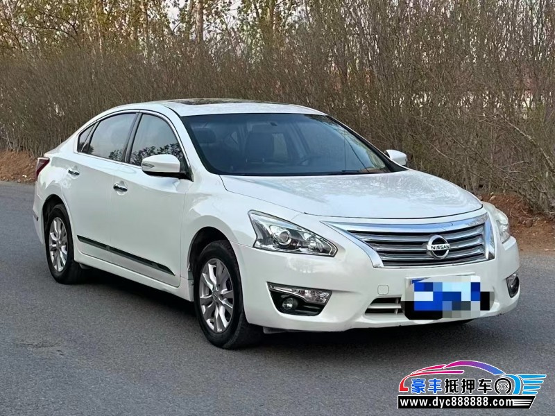 15年日产天籁轿车抵押车出售