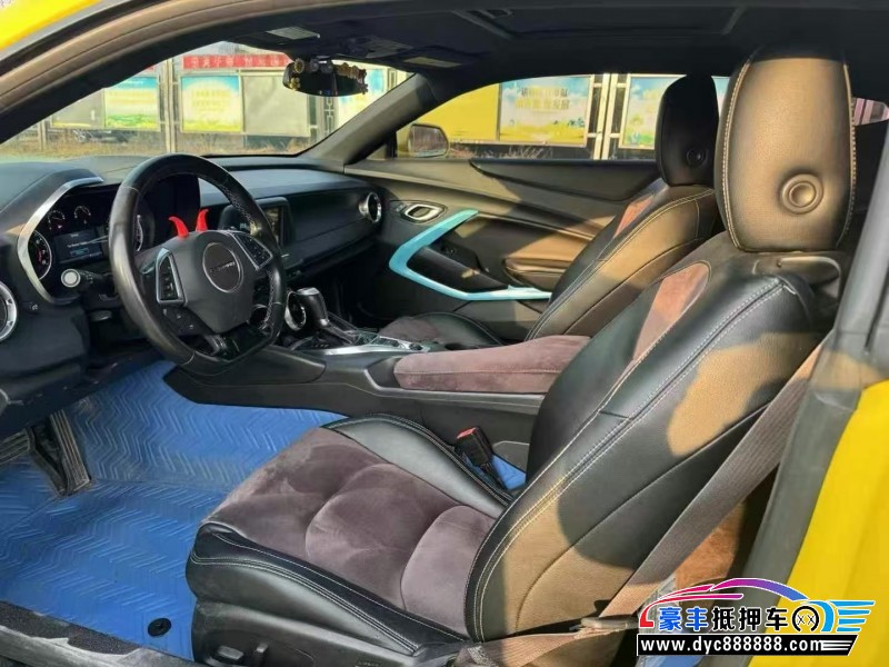 17年雪佛兰科迈罗轿车抵押车出售