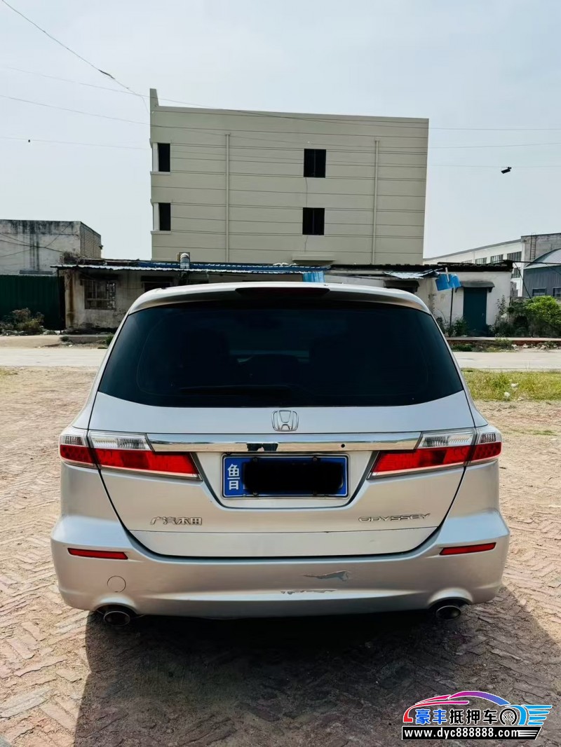 13年本田奥德赛MPV抵押车出售