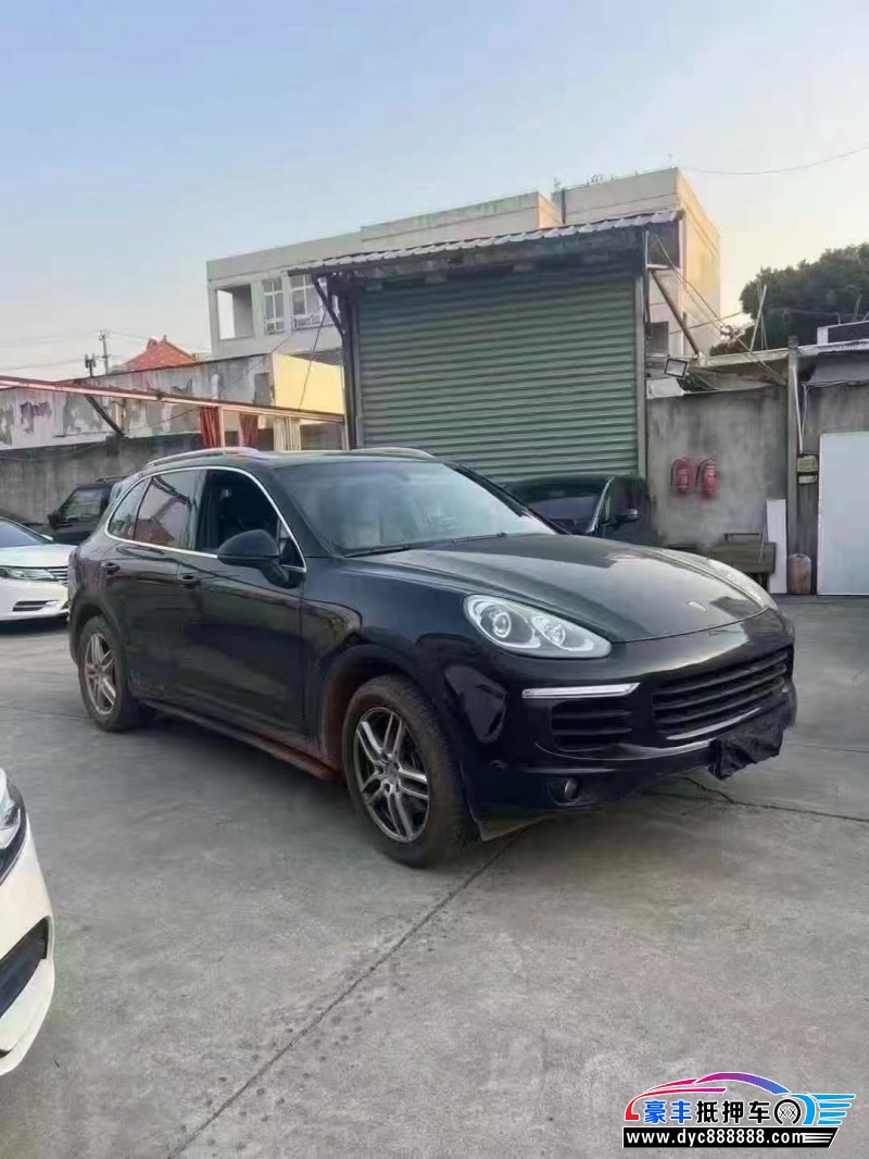 17年保时捷卡宴轿车抵押车出售