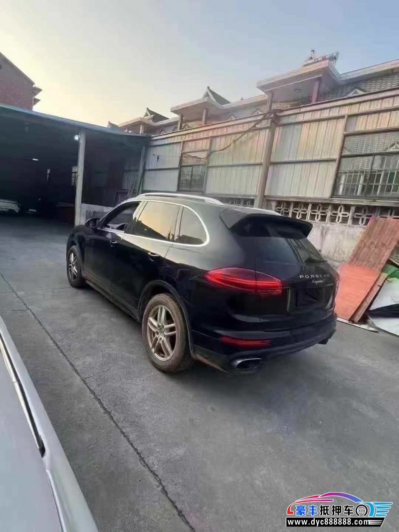 17年保时捷卡宴轿车抵押车出售