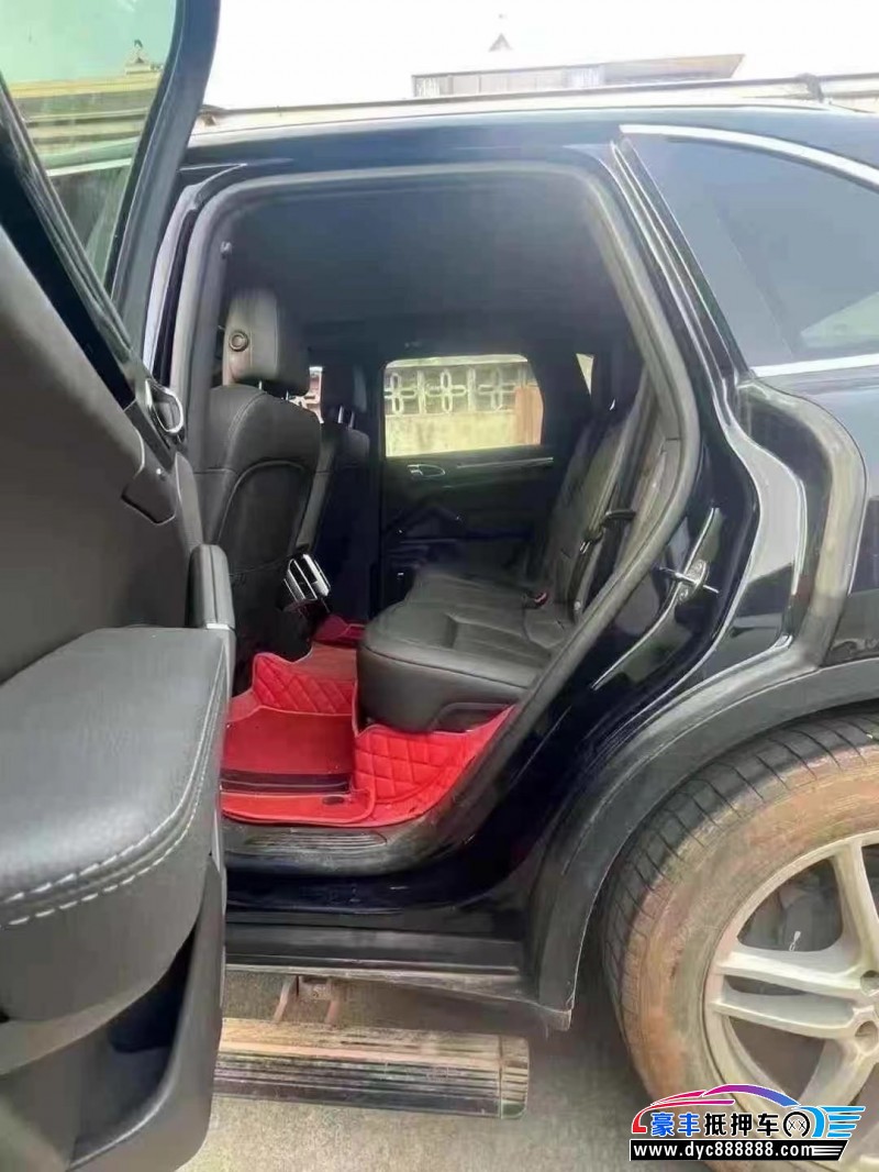 17年保时捷卡宴轿车抵押车出售