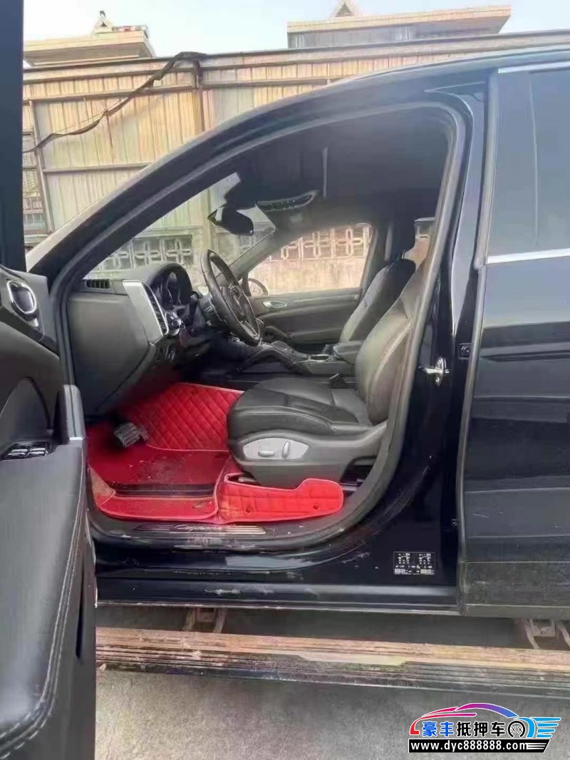 17年保时捷卡宴轿车抵押车出售