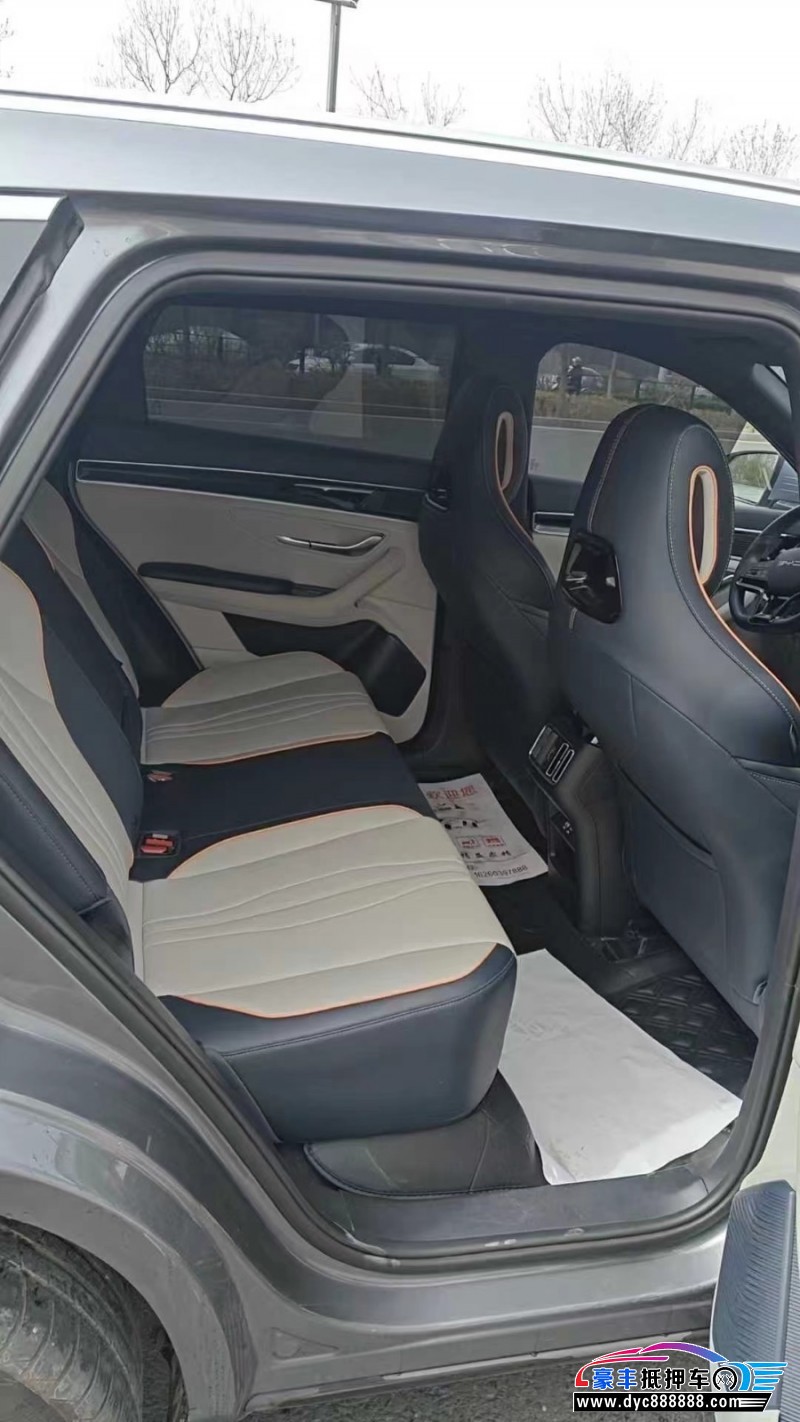 24年比亚迪宋轿车抵押车出售