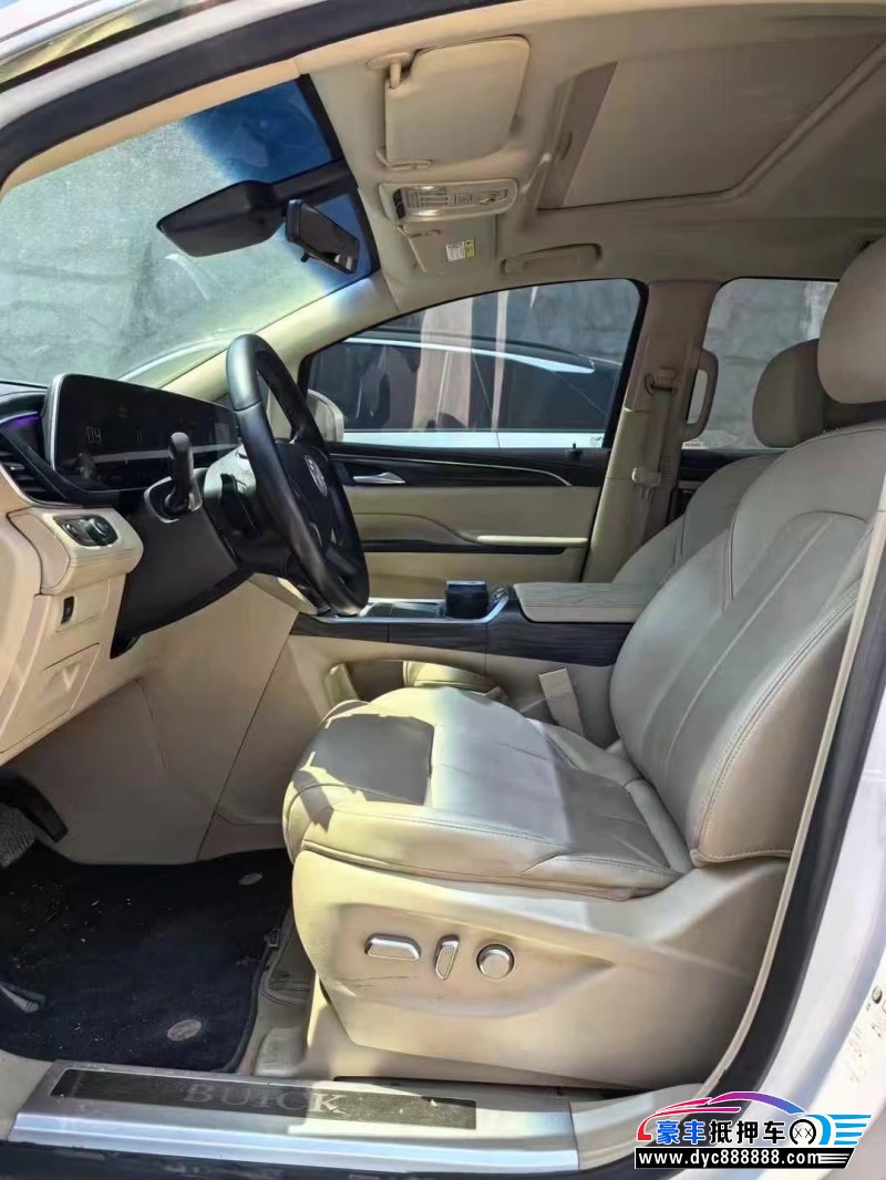 22年别克GL8轿车抵押车出售