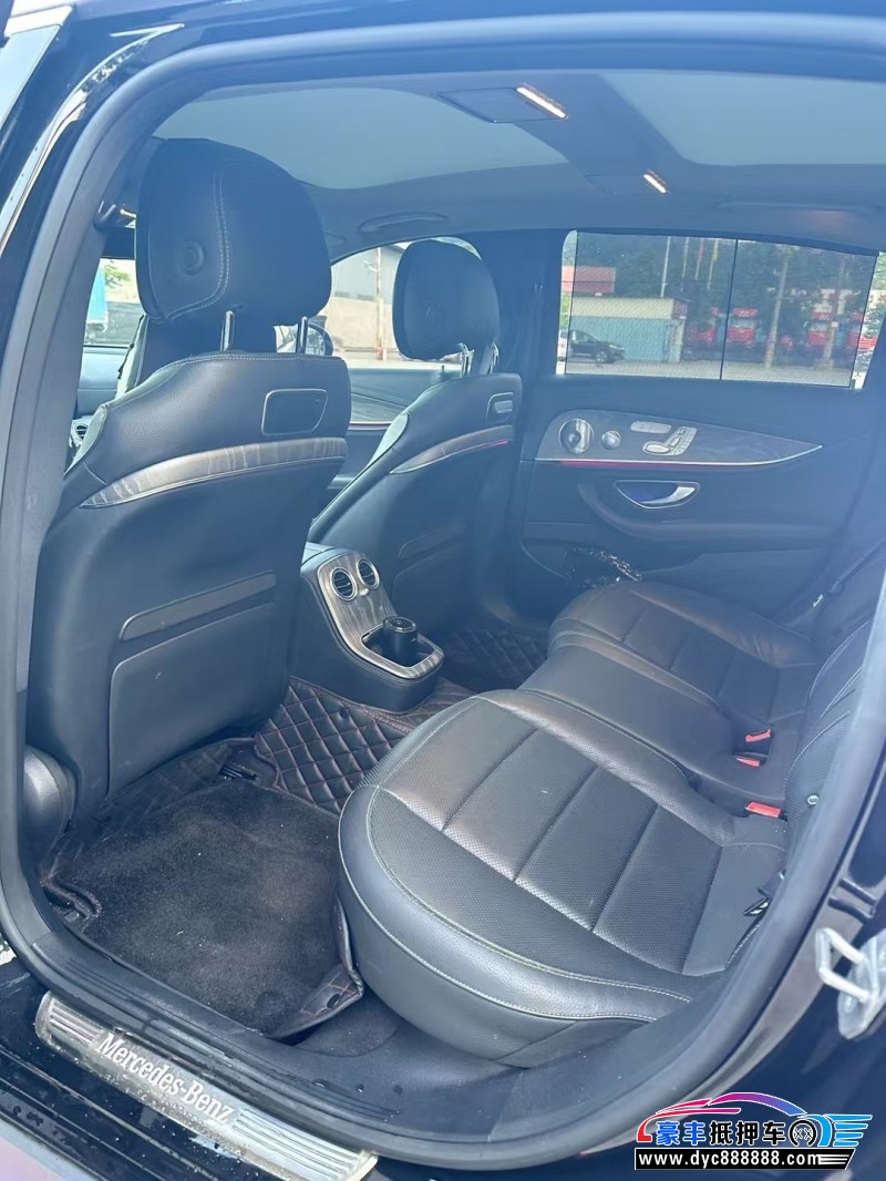 21年奔驰E轿车抵押车出售