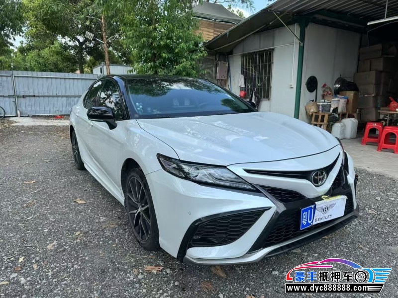 23年丰田凯美瑞轿车抵押车出售