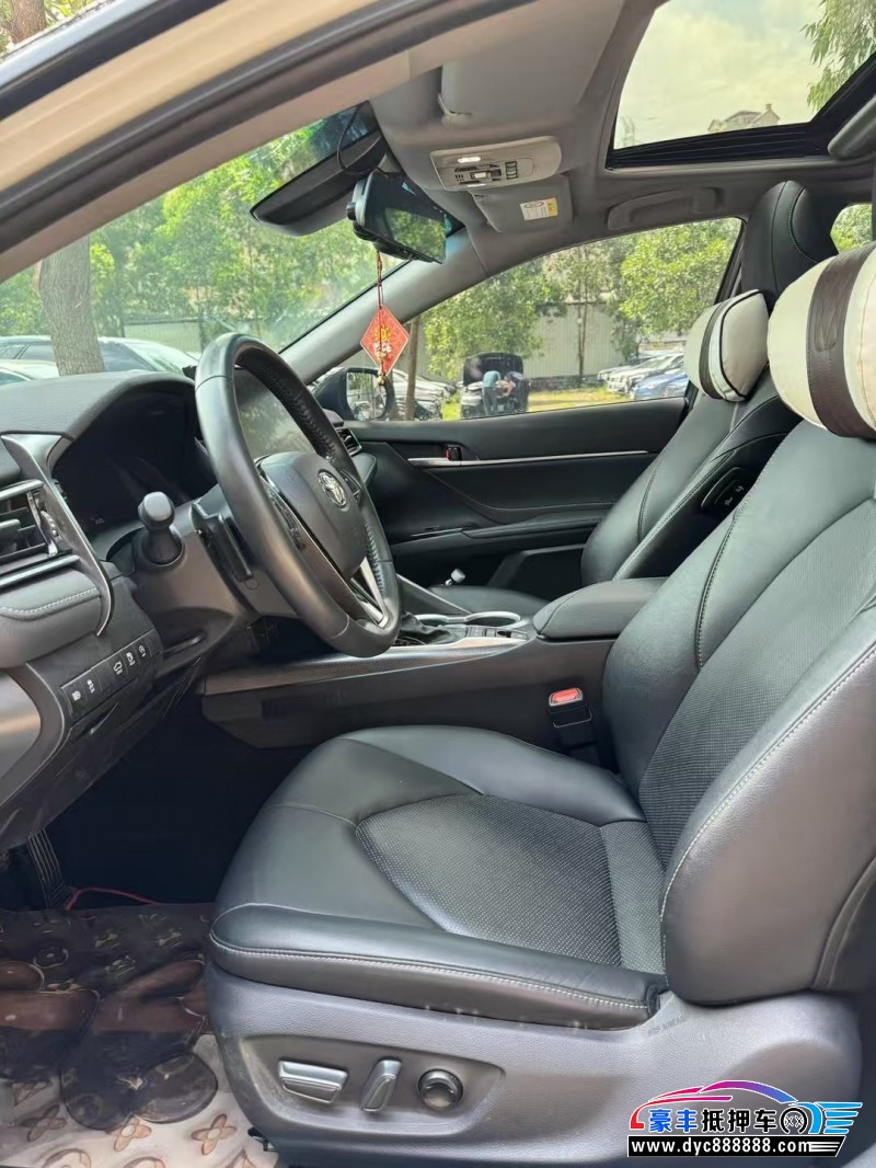 23年丰田凯美瑞轿车抵押车出售