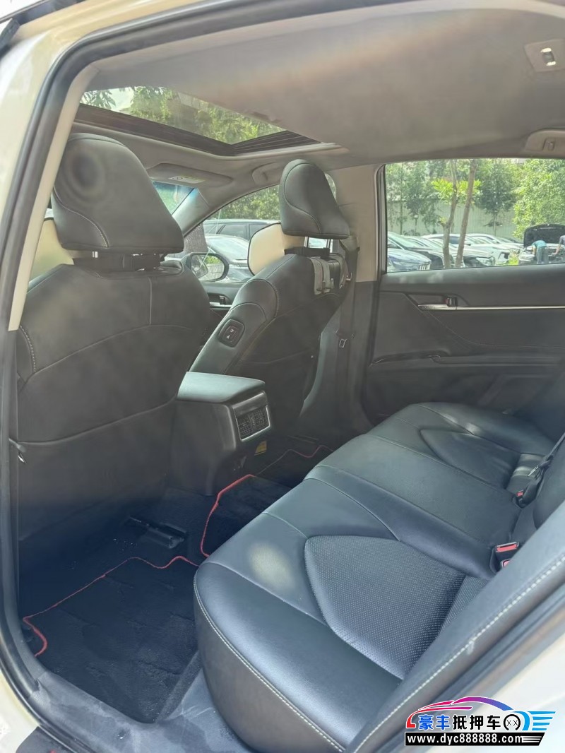 23年丰田凯美瑞轿车抵押车出售