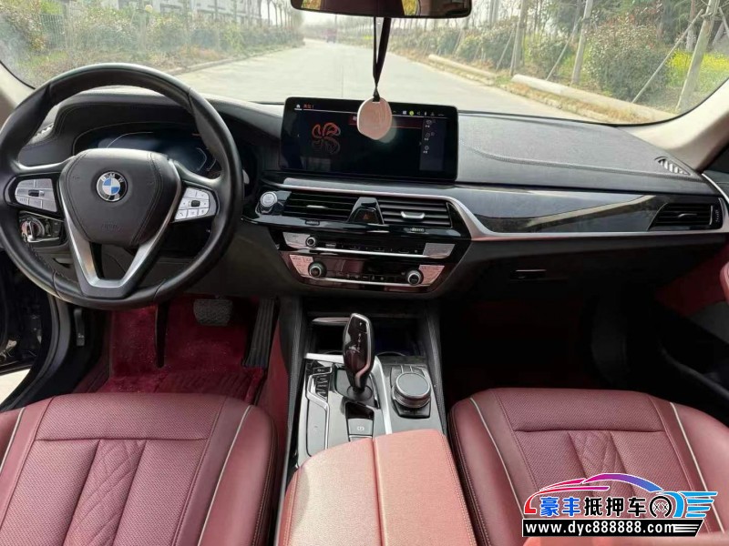 21年宝马5系轿车抵押车出售