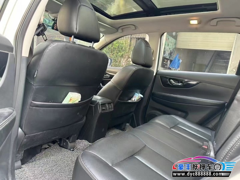 20年日产奇骏轿车抵押车出售