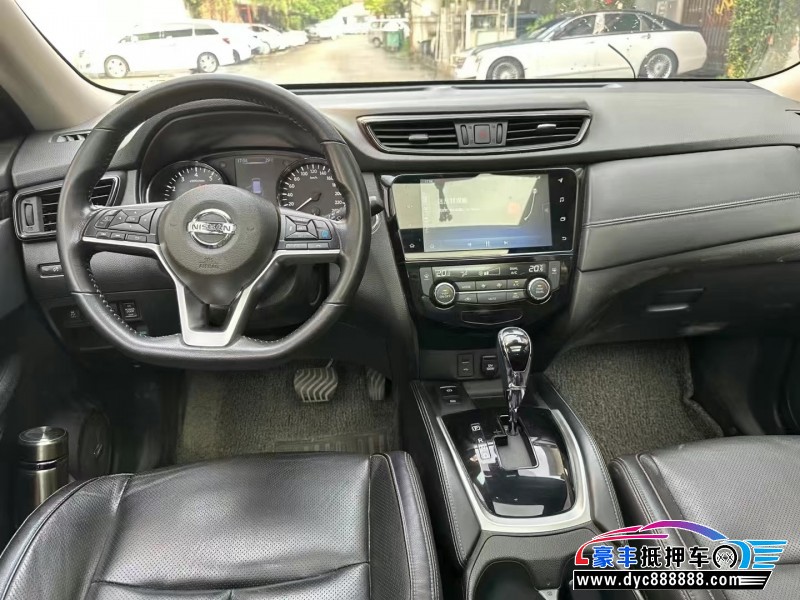 20年日产奇骏轿车抵押车出售