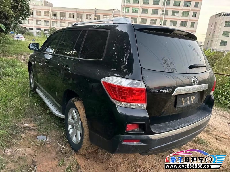 13年丰田汉兰达轿车抵押车出售