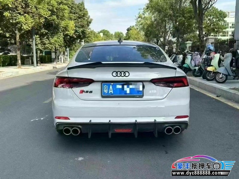 19年奥迪S5轿车抵押车出售