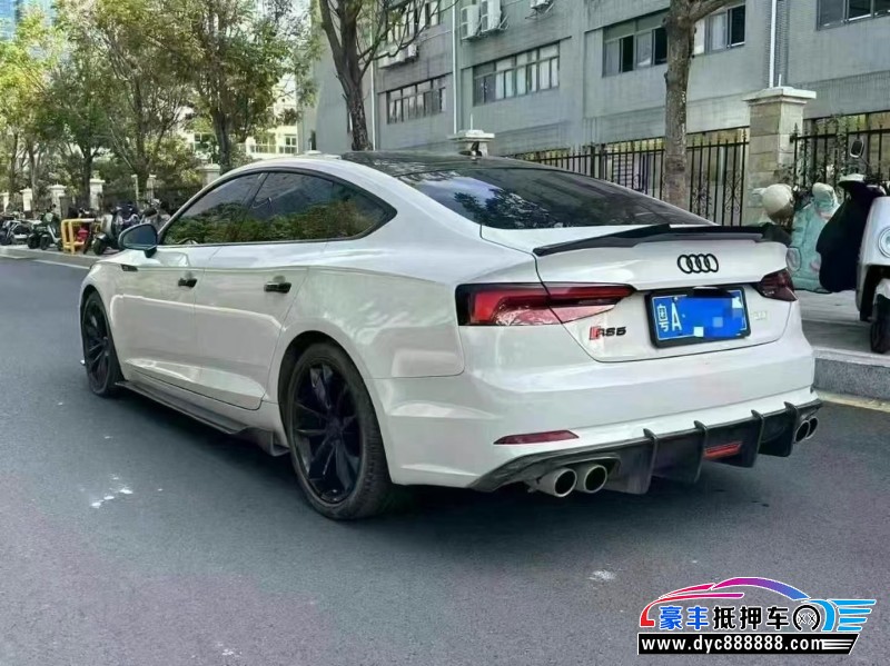 19年奥迪S5轿车抵押车出售