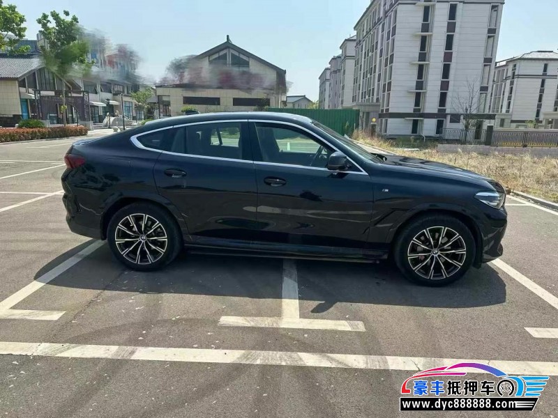 22年宝马X6轿车抵押车出售