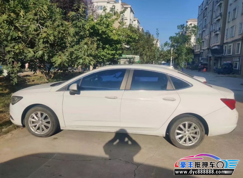 16年别克威朗轿车抵押车出售
