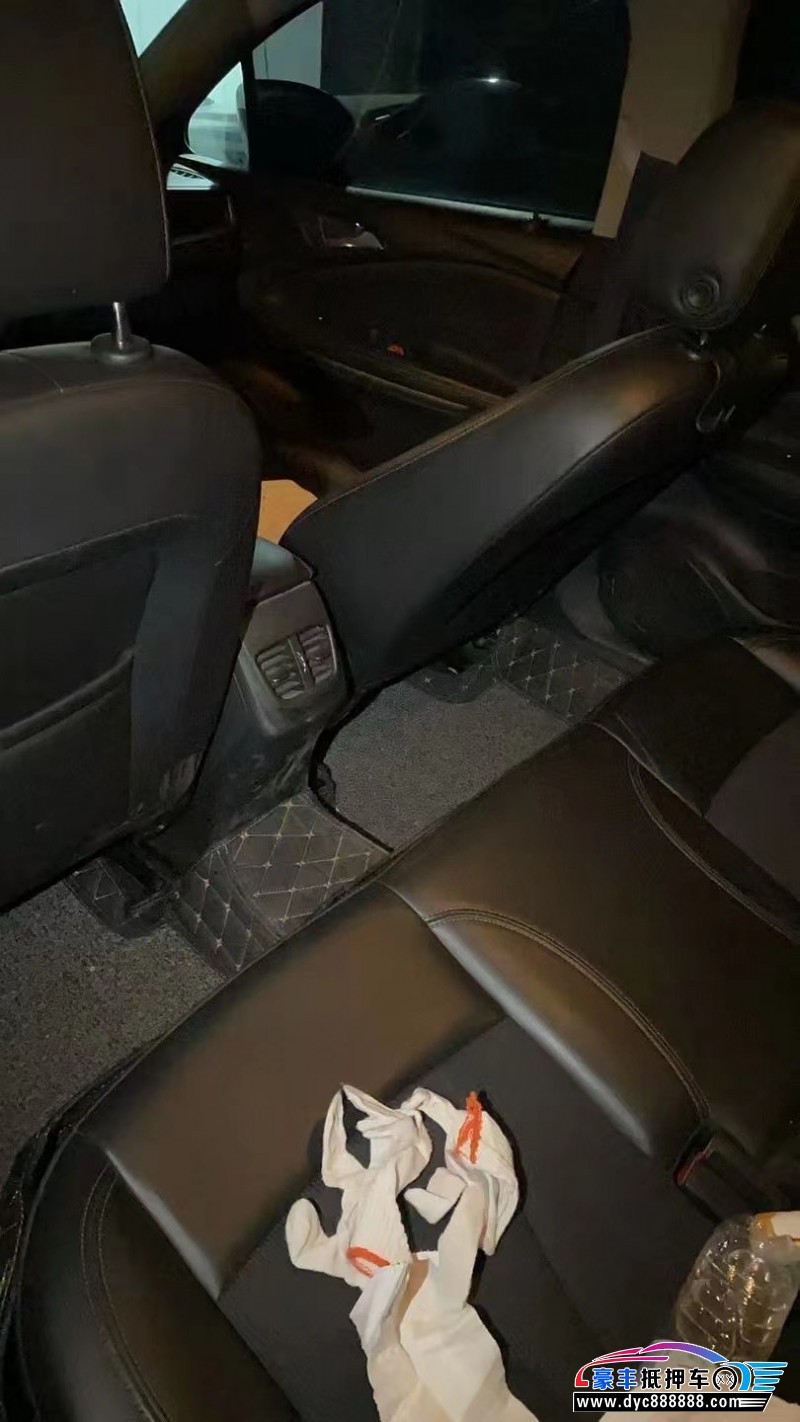 16年别克威朗轿车抵押车出售