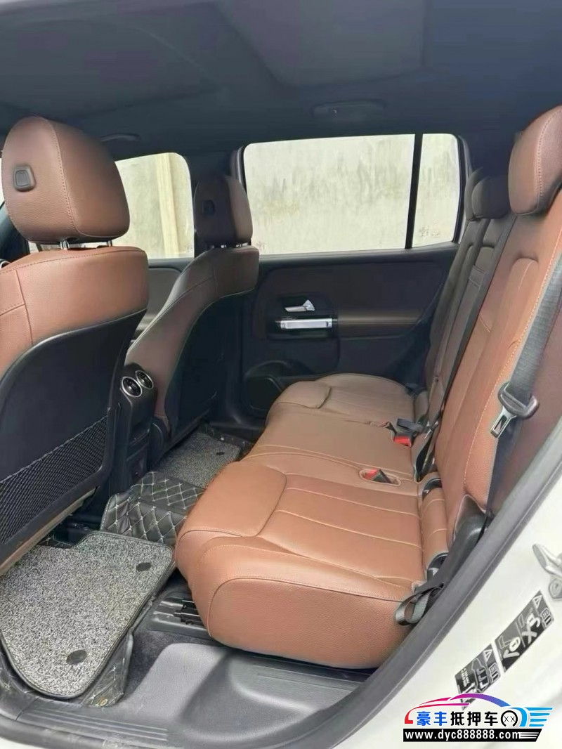 22年奔驰GLB轿车抵押车出售