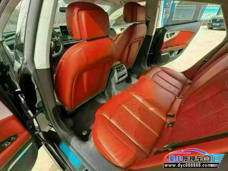 18年奥迪A7轿车抵押车出售