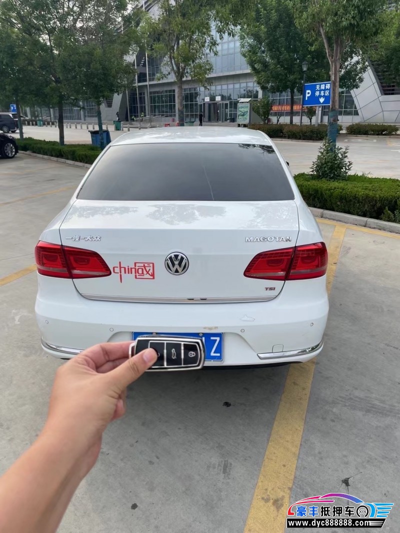 15年大众迈腾轿车抵押车出售