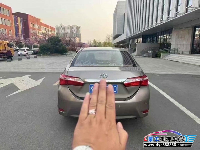 15年丰田卡罗拉轿车抵押车出售