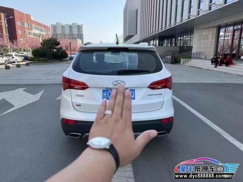 14年现代新胜达轿车抵押车出售