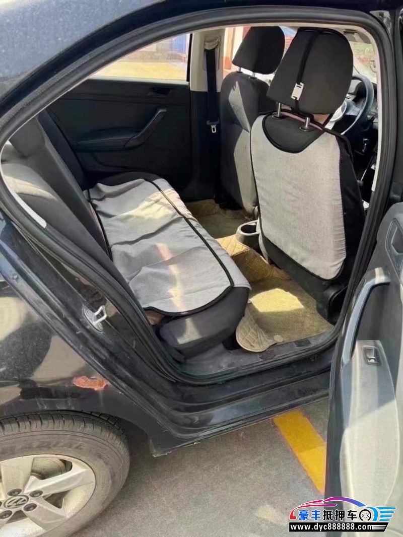 16年大众桑塔纳轿车抵押车出售