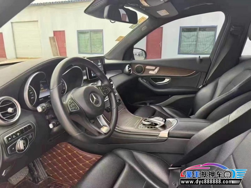 16年奔驰GLC轿车抵押车出售