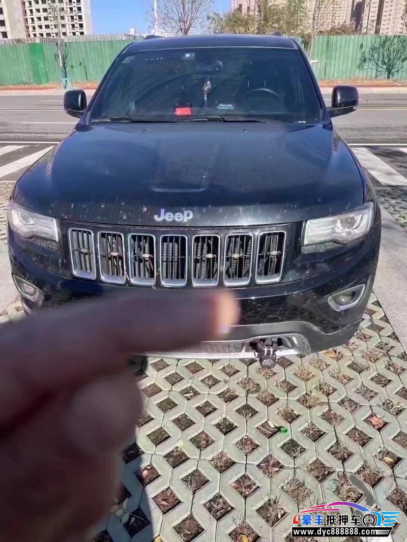15年Jeep大切诺基轿车抵押车出售