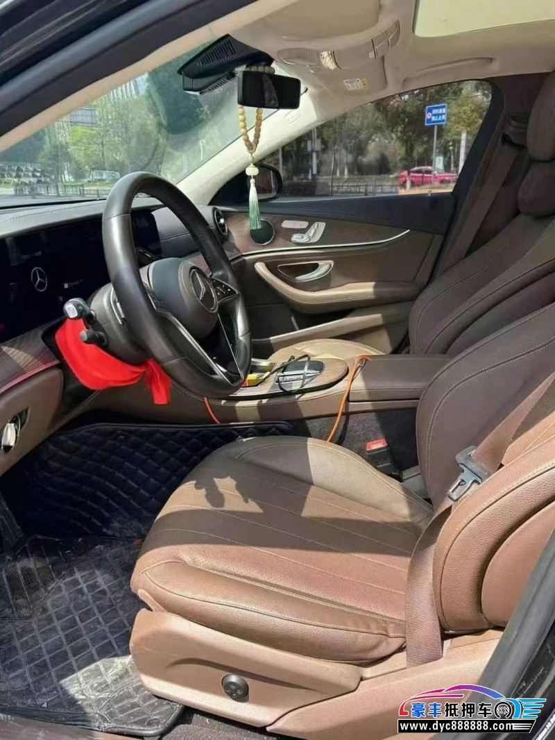 23年奔驰E轿车抵押车出售