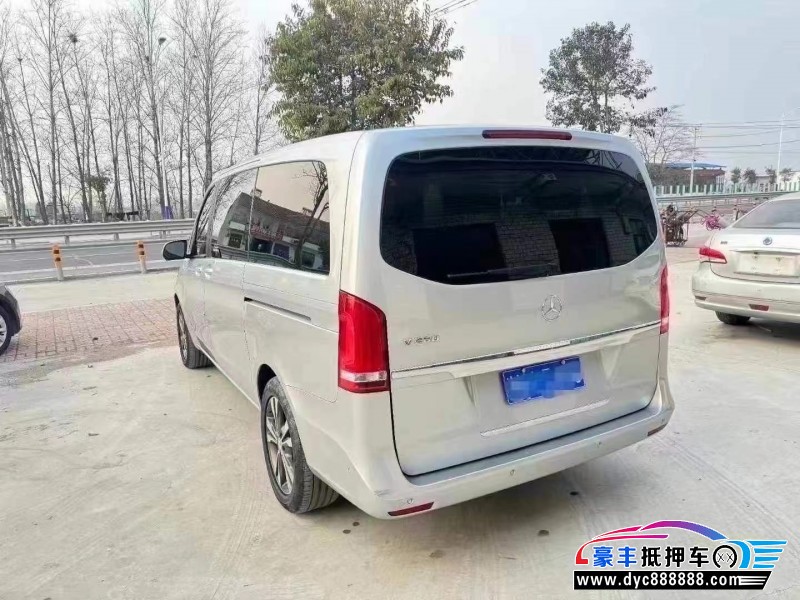 17年奔驰V轿车抵押车出售