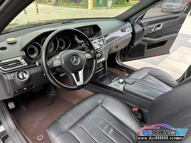 14年奔驰E轿车抵押车出售