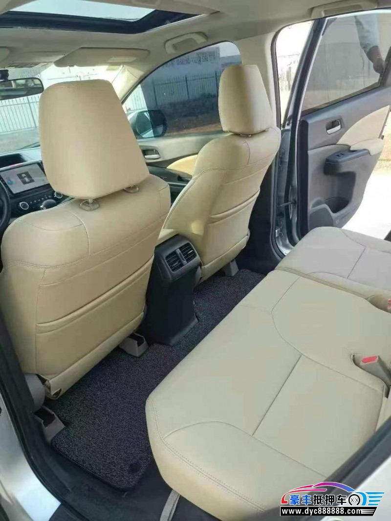 12年本田CR-V轿车抵押车出售