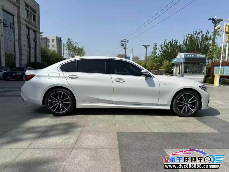 21年宝马3系轿车抵押车出售