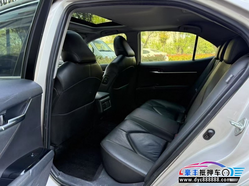 20年丰田凯美瑞轿车抵押车出售