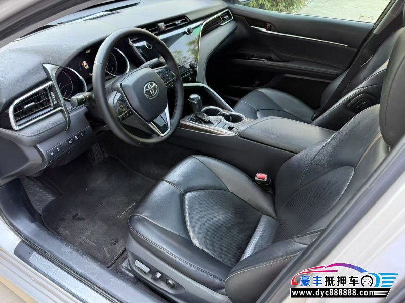 20年丰田凯美瑞轿车抵押车出售