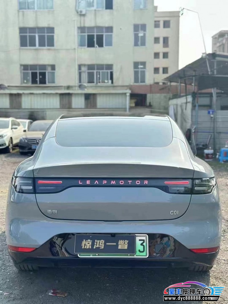 24年零跑c01轿车抵押车出售