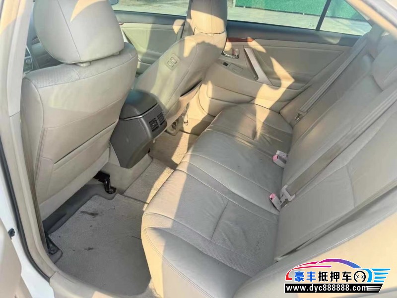 15年丰田凯美瑞轿车抵押车出售